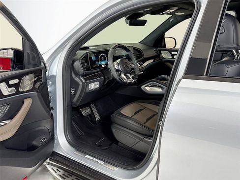 Used 2023 Mercedes-Benz GLS 63 AMG 4MATIC image 12