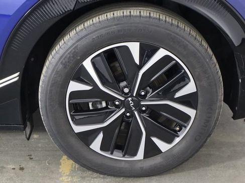 Certified 2024 Kia EV6 Wind RWD image 36
