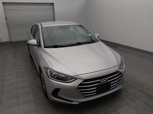 Used 2018 Hyundai Elantra SEL FWD image 14