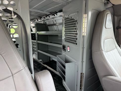 Used 2020 Chevrolet Express 2500 Extended w/ Enhanced Convenience Package RWD image 21
