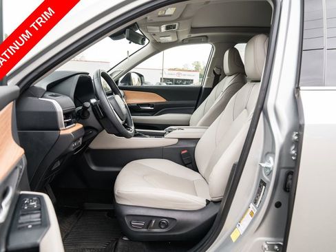 Certified 2024 Toyota Grand Highlander AWD image 26