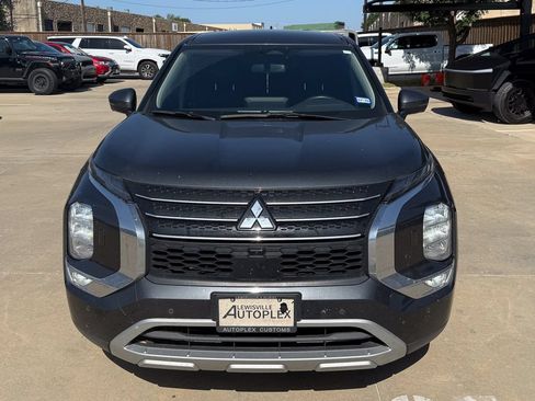 Used 2024 Mitsubishi Outlander SE AWD/4WD image 2
