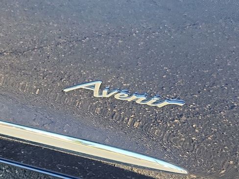 Certified 2024 Buick Enclave Avenir w/ Avenir Technology Package image 8