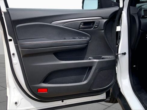Used 2022 Honda Passport TrailSport image 22