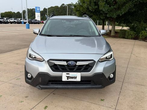 Used 2021 Subaru Crosstrek 2.5i Limited w/ Moonroof Package 2 AWD/4WD image 2