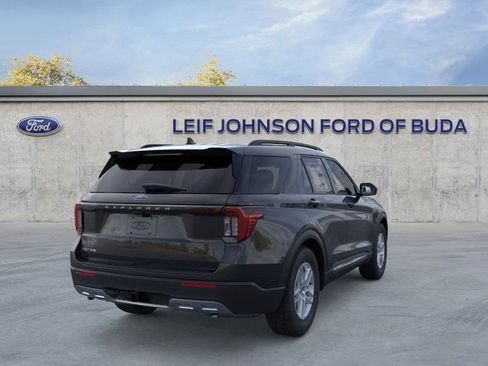 New 2025 Ford Explorer Active w/ Active Comfort Package image 8