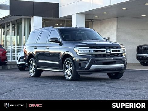 Used 2022 Ford Expedition XLT image 1