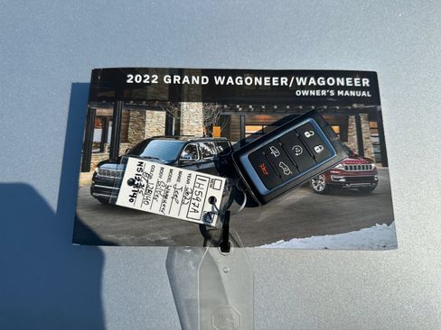 Used 2022 Jeep Wagoneer Series III w/ Premium Group I AWD/4WD image 50