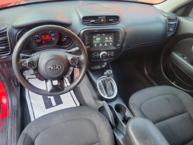 Used 2019 Kia Soul + FWD image 15