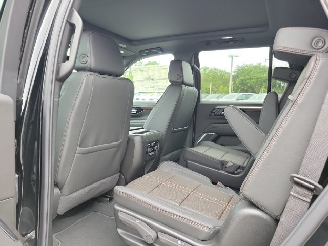New 2026 Chevrolet Tahoe High Country RWD image 13