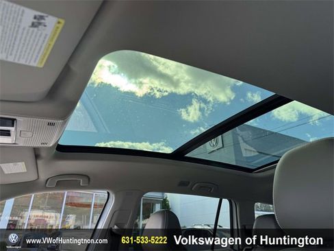 Certified 2025 Volkswagen Atlas SEL image 20