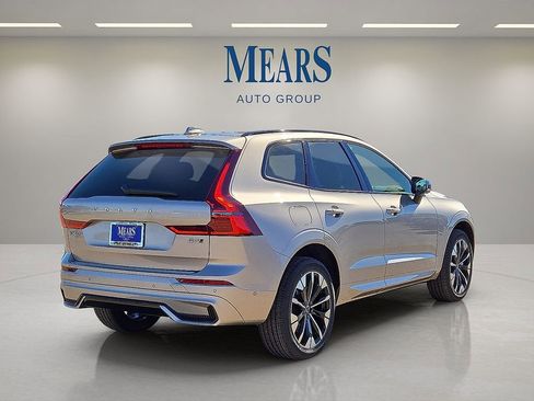 New 2026 Volvo XC60 B5 Plus w/ Protection Package Premier image 5