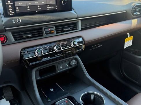 New 2026 Honda Pilot Touring image 24