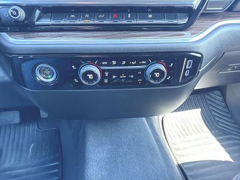 Used 2022 Chevrolet Silverado 1500 LT image 18