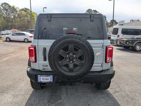Used 2024 Ford Bronco Black Diamond AWD/4WD image 5