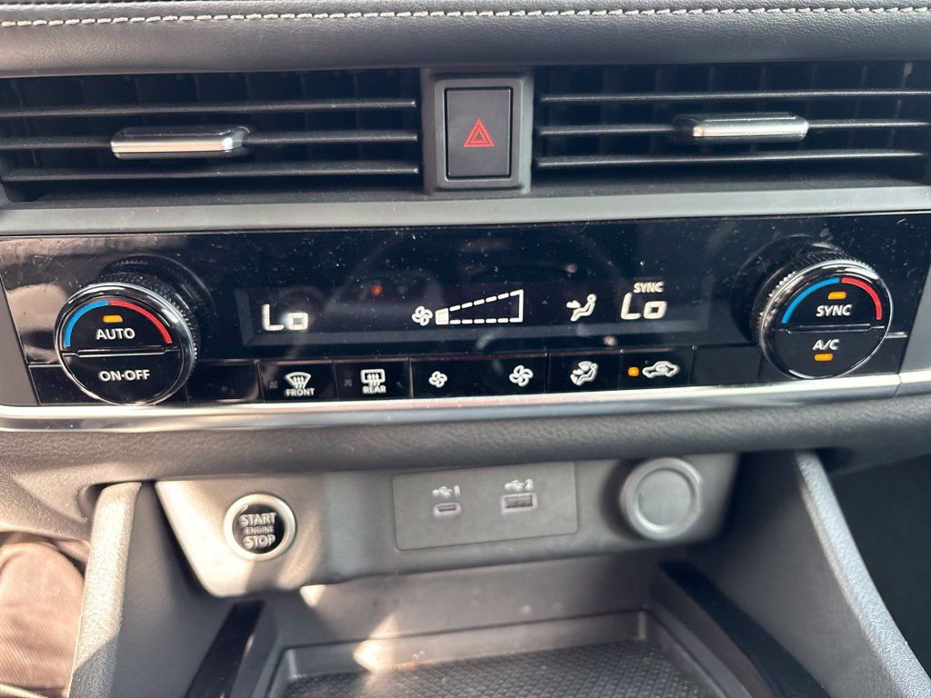 Certified 2023 Nissan Rogue SV AWD/4WD image 30