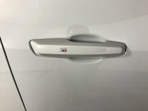 New 2026 Chevrolet Equinox LT w/ Convenience Package II image 23