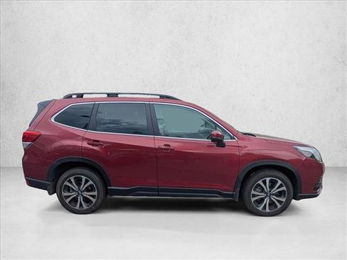 Used 2024 Subaru Forester Limited AWD/4WD image 4