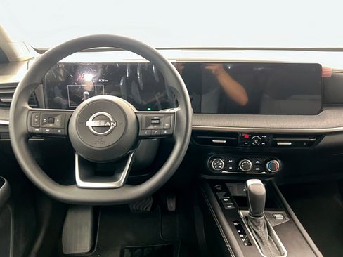 New 2025 Nissan Kicks SV w/ Charging Package image 12