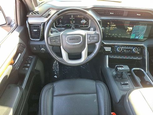 Used 2024 GMC Sierra 1500 Denali AWD/4WD image 12