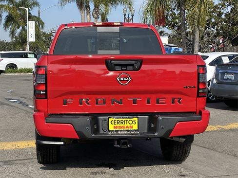New 2026 Nissan Frontier SV image 3