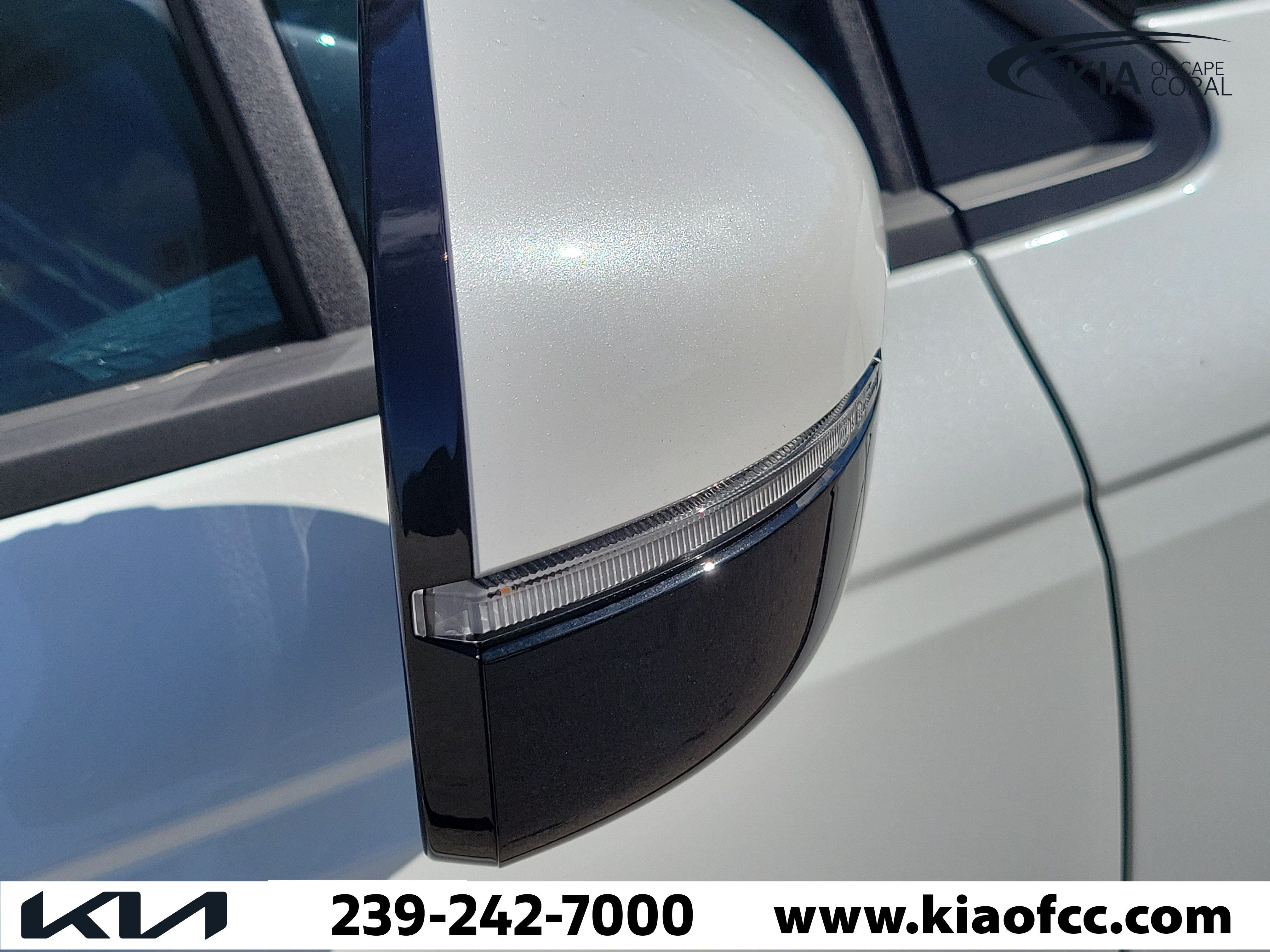 New 2027 Kia Carnival SX FWD image 7