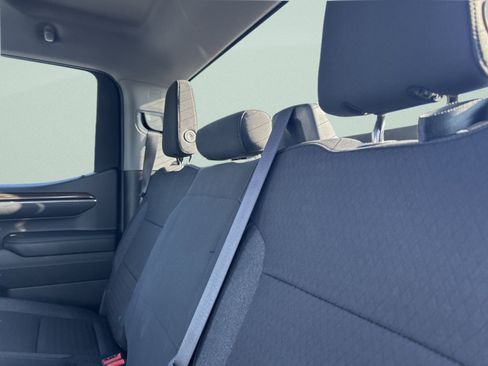 Used 2024 Chevrolet Silverado 1500 LT image 15