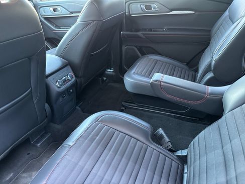 Used 2026 Ford Explorer ST-Line w/ ST-Line Street Pack RWD image 13