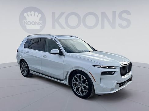 Certified 2024 BMW X7 xDrive40i w/ Premium Package image 7