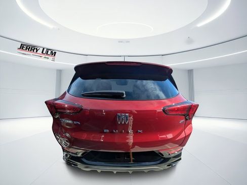 Used 2024 Buick Encore GX Sport Touring image 4