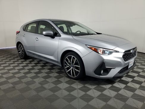 Used 2024 Subaru Impreza 2.0i Sport image 2