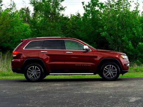 Used 2019 Jeep Grand Cherokee Limited w/ Mopar Chrome Edition Group RWD image 5