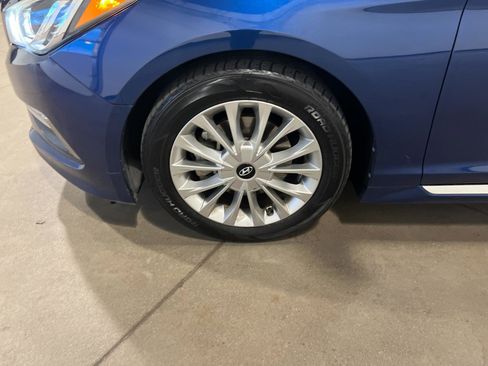 Used 2015 Hyundai Sonata Limited w/ Option Group 05 image 42