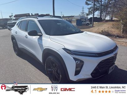 New 2026 Chevrolet Trax ACTIV w/ Sunroof Package