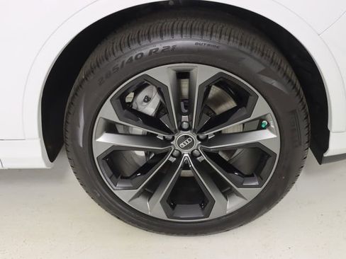 New 2026 Audi Q7 Premium Plus image 9
