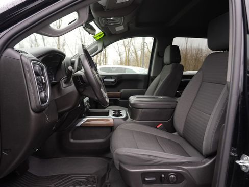 Used 2021 Chevrolet Silverado 1500 LT Trail Boss w/ LPO, Dark Essentials Package AWD/4WD image 12