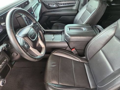 Used 2023 GMC Yukon Denali AWD/4WD image 12