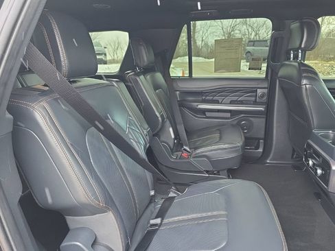 Used 2024 Ford Expedition Platinum AWD/4WD image 42