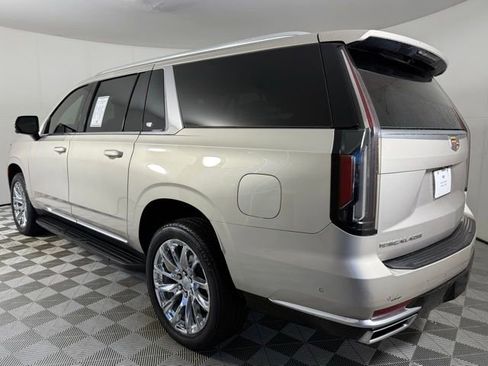 Certified 2021 Cadillac Escalade ESV Premium Luxury w/ LPO, Radiant Package image 3