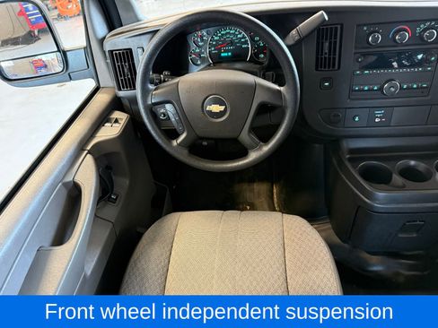 Used 2015 Chevrolet Express 2500 Extended RWD image 20