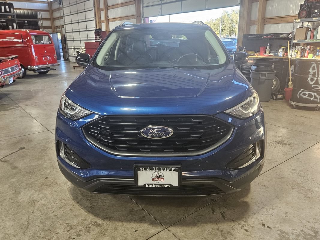 Used 2022 Ford Edge SEL w/ Sport Appearance Package AWD/4WD image 11