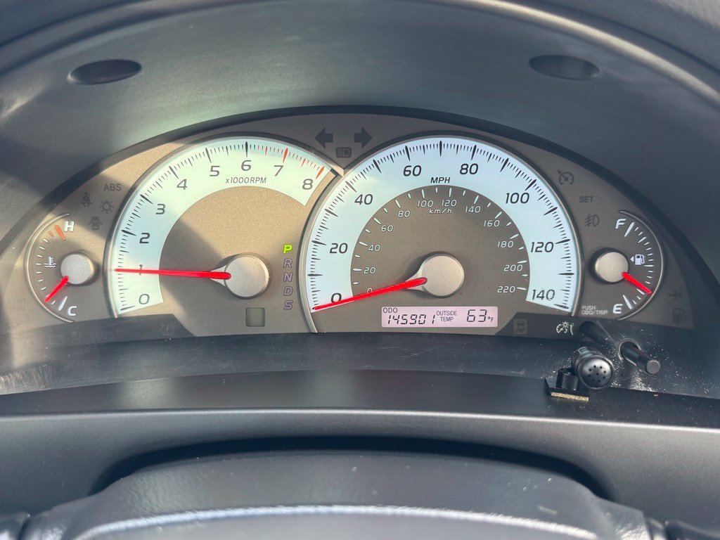 Used 2010 Toyota Camry SE FWD image 16