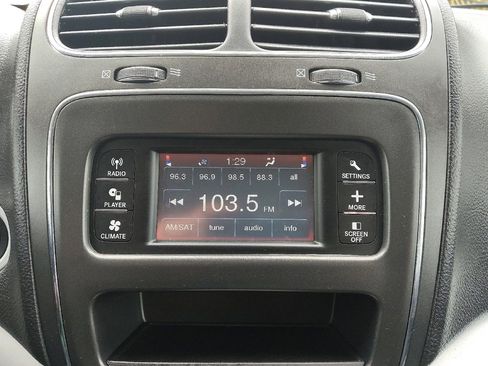 Used 2020 Dodge Journey SE w/ SE Popular Equipment Group FWD image 25