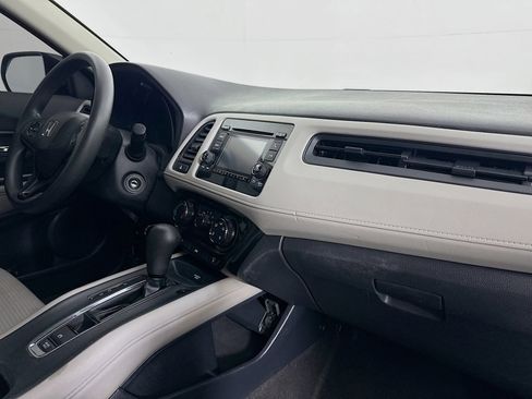 Used 2020 Honda HR-V LX image 28