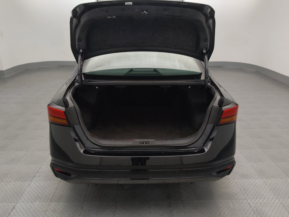 Used 2025 Nissan Altima 2.5 SV FWD image 29