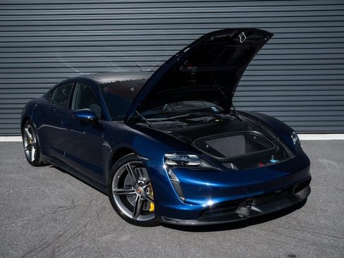 Used 2020 Porsche Taycan Turbo S image 35