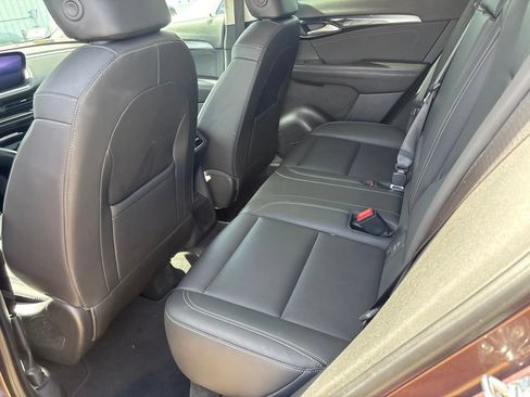 Used 2024 Buick Envision Preferred AWD/4WD image 7