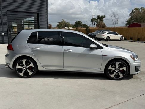 Used 2017 Volkswagen GTI S image 4