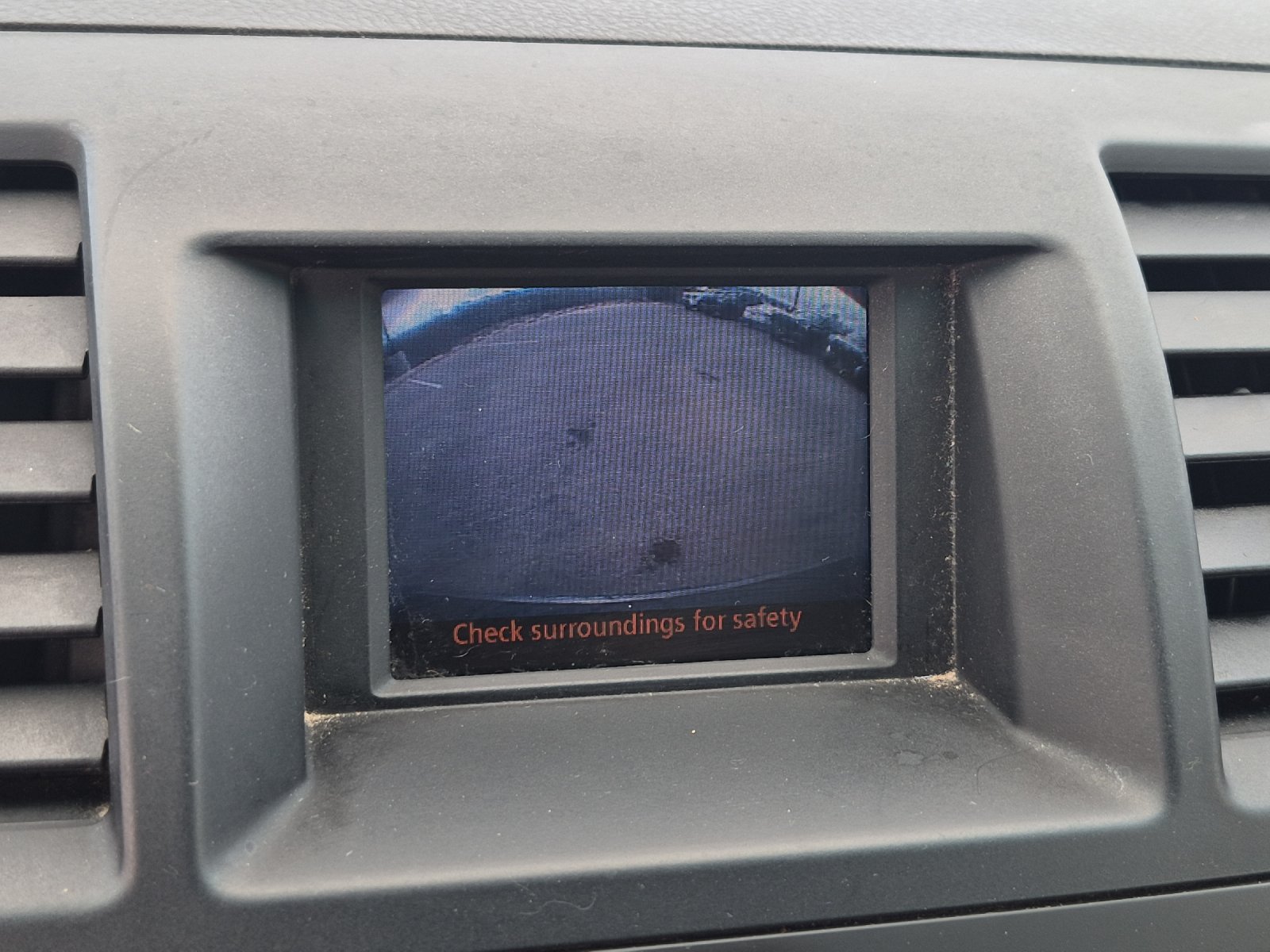 Used 2011 Toyota Highlander SE FWD image 19