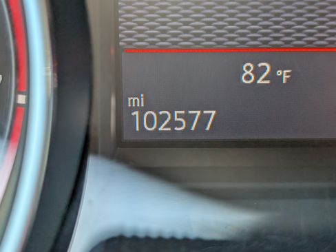 Used 2017 Volkswagen Golf 4-Door FWD image 14
